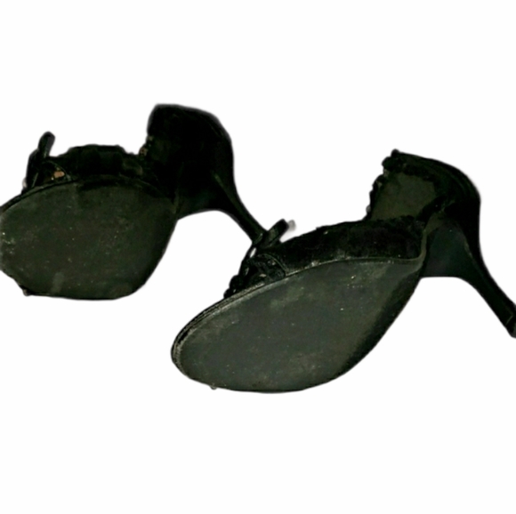 Black Lace Ruffle Heels - Picture 4 of 4